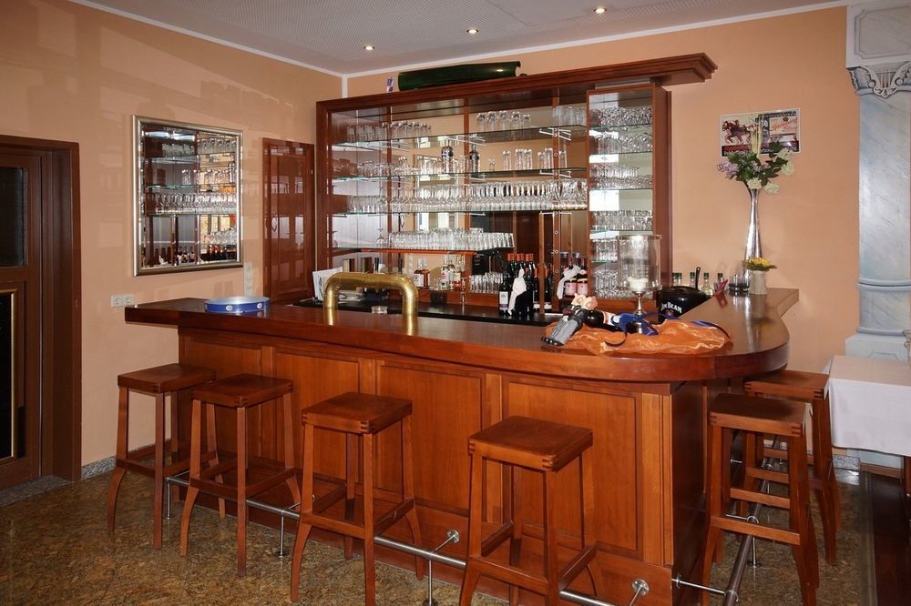 Hotel Fuersteneck Bernburg Esterno foto
