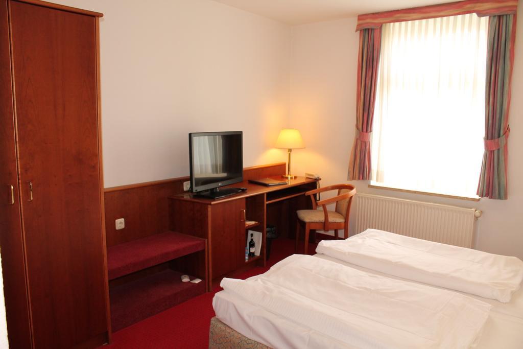 Hotel Fuersteneck Bernburg Camera foto