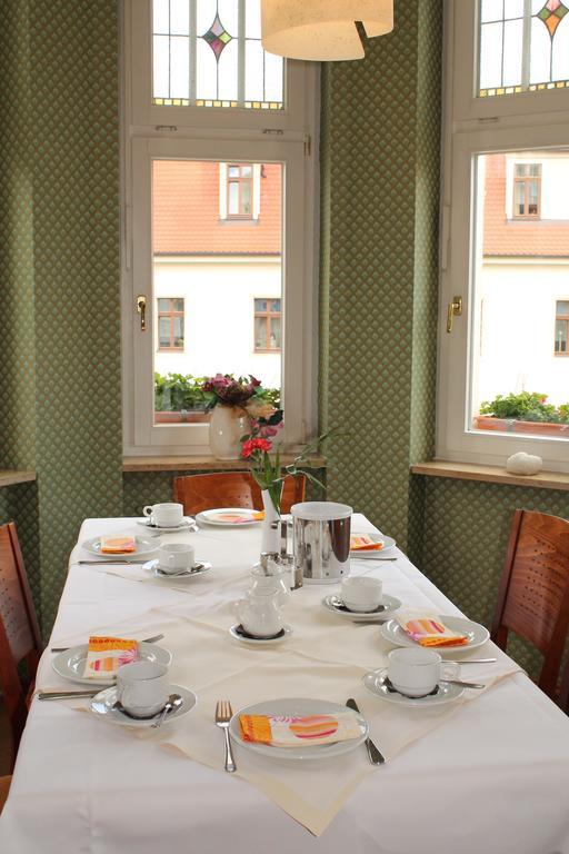 Hotel Fuersteneck Bernburg Esterno foto